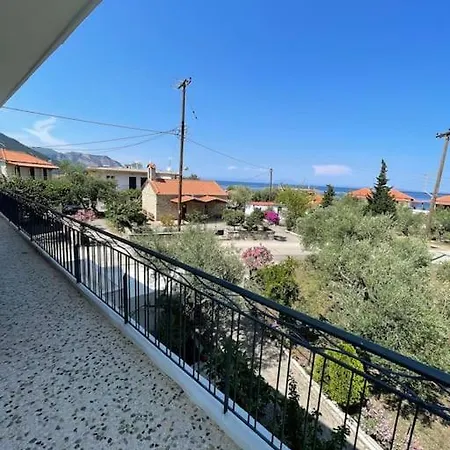 Eirini House Apartment *