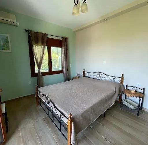 Apartamento Eirini House Leonídion